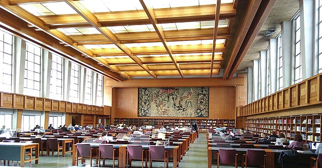 Biblioteca Nacional, Lisbon. Photo by <a href='https://commons.wikimedia.org/wiki/User:Beireke1'>Beireke1</a> on <a href='https://commons.wikimedia.org/wiki/File:20191128_National_Library_Portugal_Reading_Room.jpg'>Wikimedia Commons</a>, (CC0)